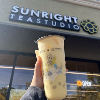 Sunright Tea Studio - Milpitas - Mango Milk Tea - Bubble Tea Near Me - Milpitas, California