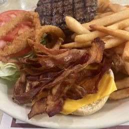 Bacon cheeseburger deluxe Bacon cheeseburger deluxe