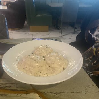 Lock & Key - Biscuits and gravy - Sports Bars Near Me - Atlanta, Georgia