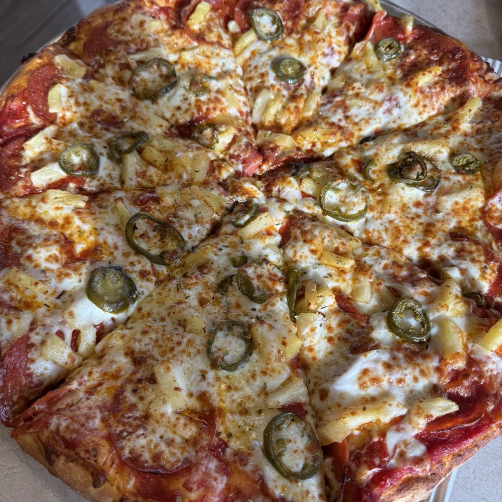 NYC Pizzeria - Gaint Sweet and Spicy Pizza - Pizza Near Me - Vancouver, Washington