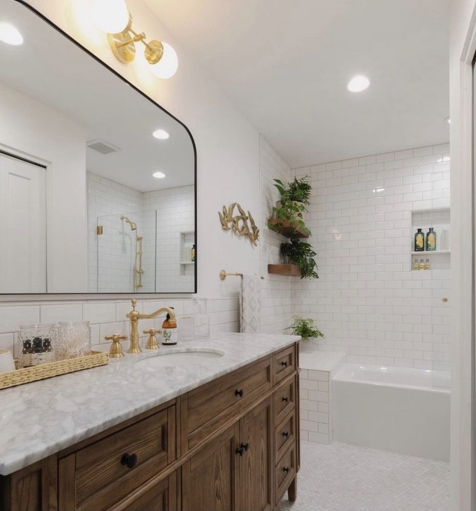 Slide of Moss Construction Group