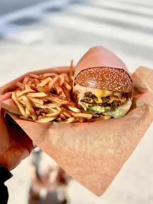 Burger District LA by null