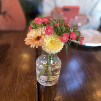 The Dutchess - Cafes Near Me - Ojai, California The Dutchess - Cafes Near Me - Ojai, California
