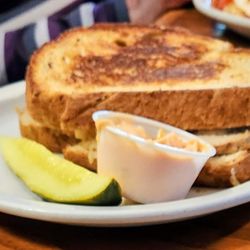 Holiday's Restaurant - Turkey Reuben