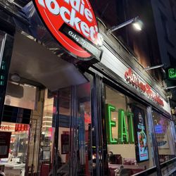 Eddie Rocket's - Outside