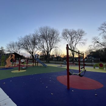 Roberta Park - New playground - Parks Near Me - Waukesha, Wisconsin Roberta Park - New playground - Parks Near Me - Waukesha, Wisconsin