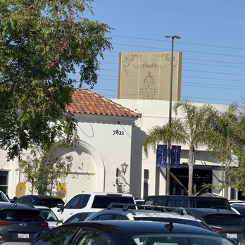 Bella Terra - Shopping Centers Near Me - Huntington Beach, California