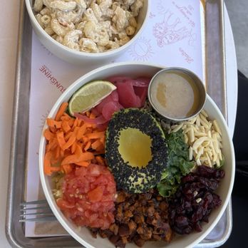 Avocado Crunch Bowl & Mac Salad