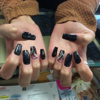Queen Nails - Nail Salons Near Me - Everett, Washington