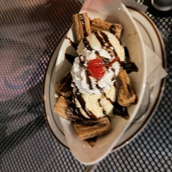 Cherry Cricket - Dessert churros - Burgers Near Me - Broomfield, Colorado