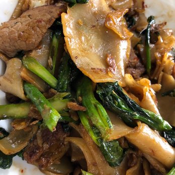 Bananas Thai Cuisine - Pad See You Noodle - Thai Near Me - Houston, Texas Bananas Thai Cuisine - Pad See You Noodle - Thai Near Me - Houston, Texas
