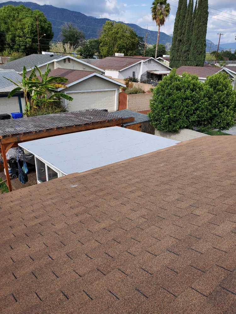 Slide of Valley Roofing Inc