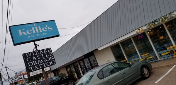 Kellie's Baking Co. by null