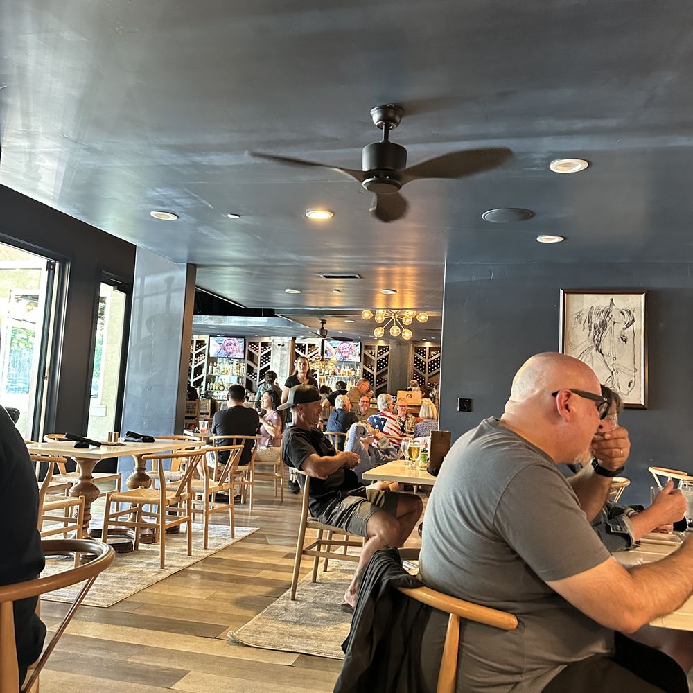 TASTE! Craft Eatery - Paso Robles - General seating - there is indoor and outdoor seating, and large doors which can be opened - Salad Near Me - Paso Robles, California TASTE! Craft Eatery - Paso Robles - General seating - there is indoor and outdoor seating, and large doors which can be opened - Salad Near Me - Paso Robles, California