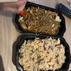 Original Thai Food - Fried noodle with chicken and basil chicken rice