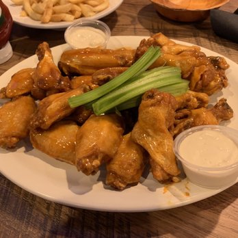 Anchor Bar - 20 wings - Bars Near Me - Frederick, Maryland