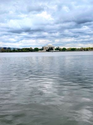 Thomas Jefferson Memorial by null