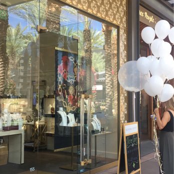 Kendra Scott - Jewelry Near Me - Scottsdale, Arizona
