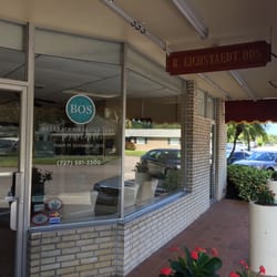 Belleair Oral Surgery & Implants - Outside view