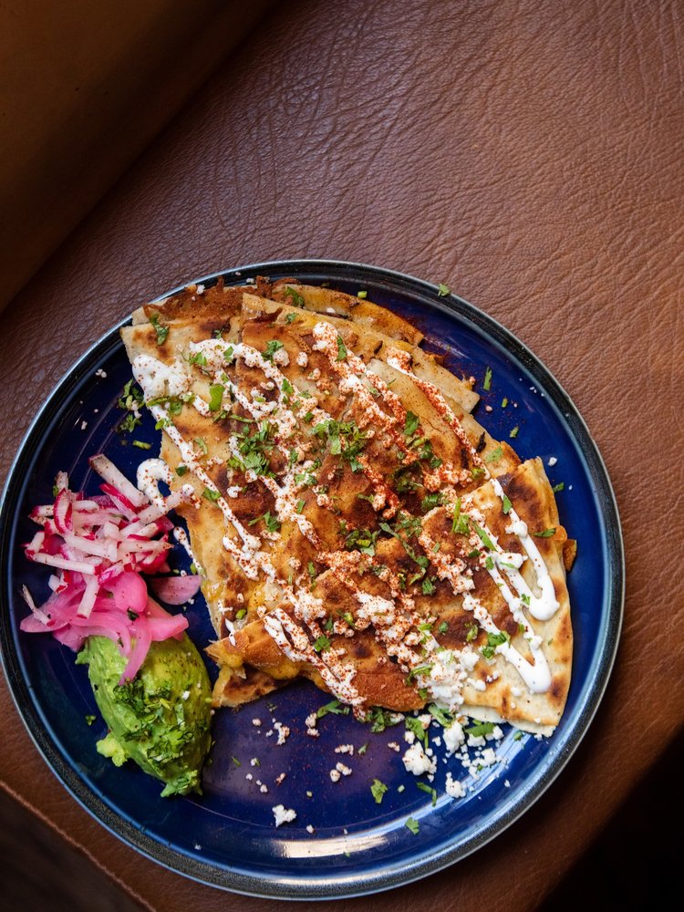 Social spots from El Coyote