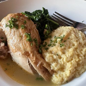 Buenos Aires Café - Este - Roast chicken, polenta, spinach - Argentine Near Me - Austin, Texas Buenos Aires Café - Este - Roast chicken, polenta, spinach - Argentine Near Me - Austin, Texas