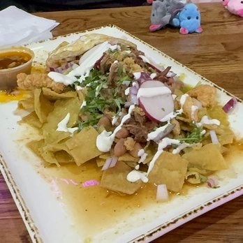 Madres Brunch - Green Chilaquiles - Breakfast & Brunch Near Me - Bellflower, California Madres Brunch - Green Chilaquiles - Breakfast & Brunch Near Me - Bellflower, California