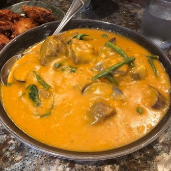 Avenida Restaurant - Beef Kare-Kare - Filipino Near Me - San Mateo, California