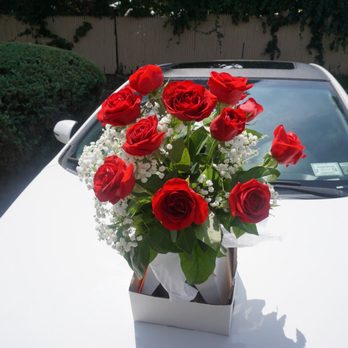 Nature's Gallery Florist - Dozen Roses - Florists Near Me - Philadelphia, Pennsylvania Nature's Gallery Florist - Dozen Roses - Florists Near Me - Philadelphia, Pennsylvania