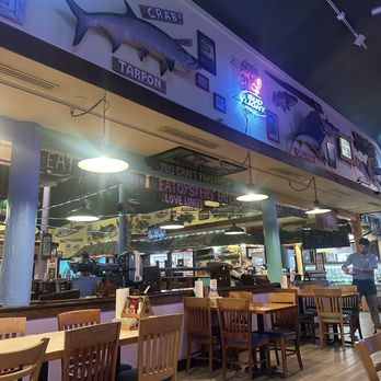 Pinchers - Seafood Near Me - Fort Myers Beach, Florida