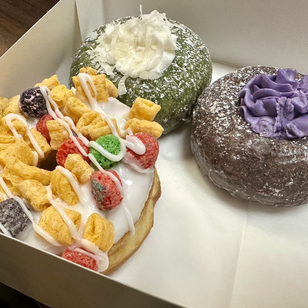 Robin’s Snowflake Donuts & Cafe - Donuts Near Me - Spring, Texas Robin’s Snowflake Donuts & Cafe - Donuts Near Me - Spring, Texas