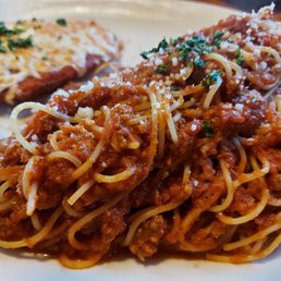 spaghetti bolognese & chicken parmesan spaghetti bolognese & chicken parmesan