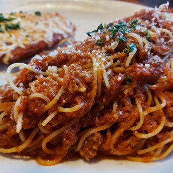 Italian Tomato Restaurant - spaghetti bolognese & chicken parmesan - Italian Near Me - Richmond, British Columbia Italian Tomato Restaurant - spaghetti bolognese & chicken parmesan - Italian Near Me - Richmond, British Columbia