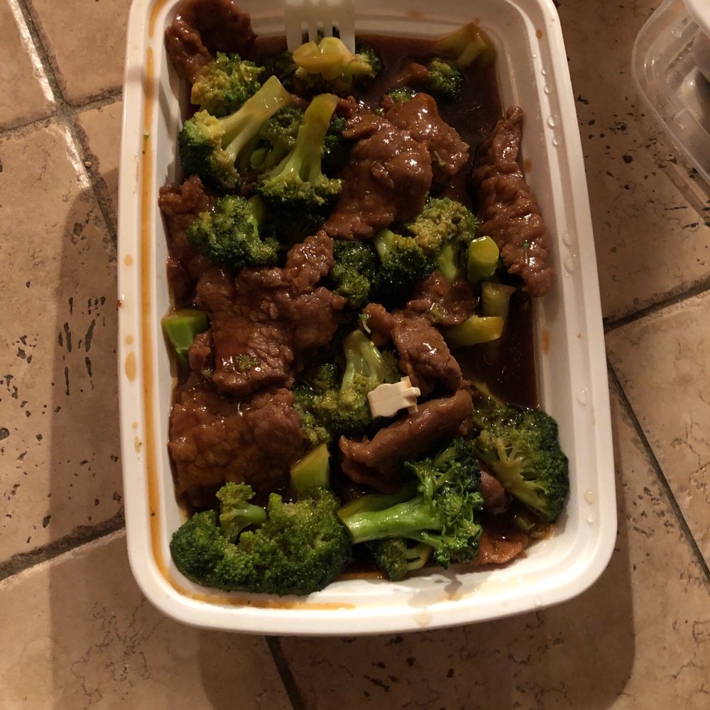 Long story short. I had piece of plastic material in my beef broccoli I ordered today at house of Chan!!!! Long story short. I had piece of plastic material in my beef broccoli I ordered today at house of Chan!!!!