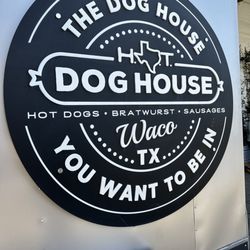 The Dog House - Logo