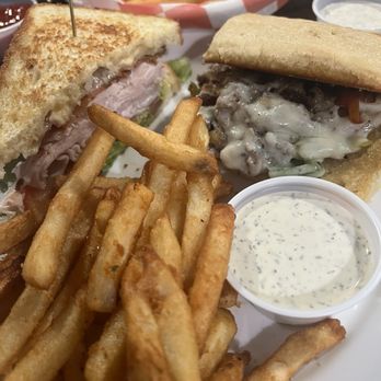 Clovis Point Bar and Grill - Diners Near Me - Clovis, New Mexico