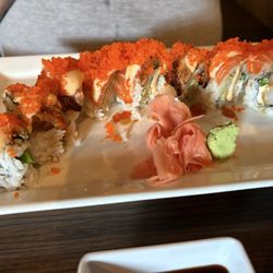 Oudom Thai & Sushi - Hero roll