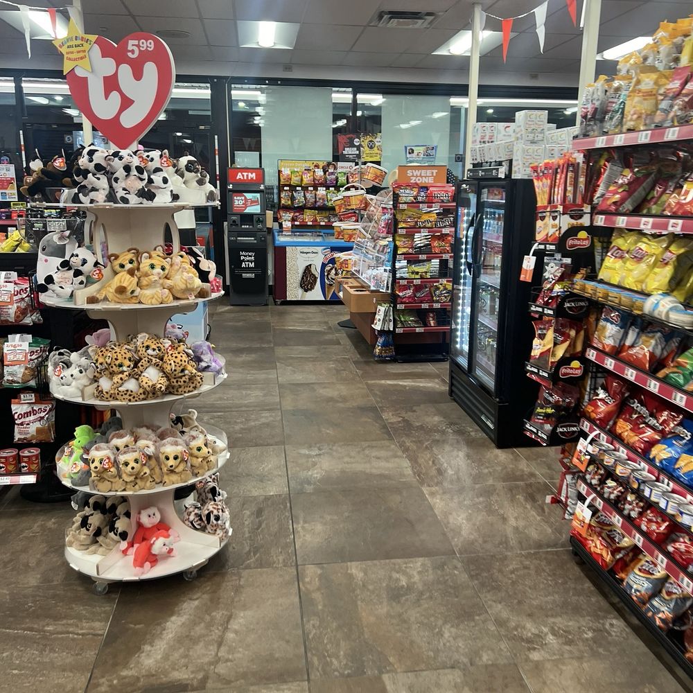 Circle K - Inside of store - Convenience Stores Near Me - Saint Charles, Missouri Circle K - Inside of store - Convenience Stores Near Me - Saint Charles, Missouri