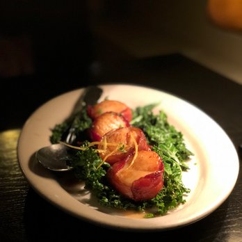 Black Bottle - Really tasty Scallops! - New American Near Me - Bellevue, Washington Black Bottle - Really tasty Scallops! - New American Near Me - Bellevue, Washington