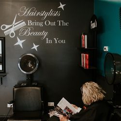 The Hair Xperts - We believe in beauty and our clients wanting to be the very best version of themselves.