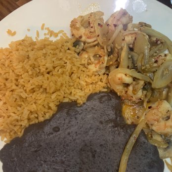 La Margarita - Camarones al Ajillo Prawns $19 - Mexican Near Me - Salem, Oregon La Margarita - Camarones al Ajillo Prawns $19 - Mexican Near Me - Salem, Oregon
