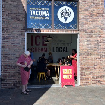 Ice Cream Social - Ruston - Outside - Desserts Near Me - Ruston, Washington