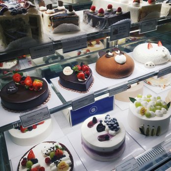 Paris Baguette - variety of cakes! - Bakeries Near Me - Glendale, California Paris Baguette - variety of cakes! - Bakeries Near Me - Glendale, California