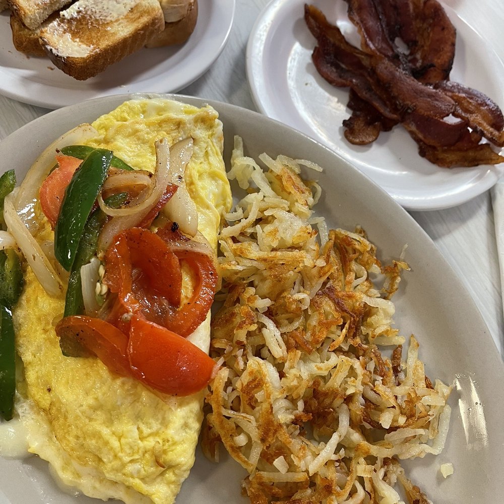 City Cafe - Mexican omelette with hash brown, toast and side of bacon - Breakfast & Brunch Near Me - South Houston, Texas City Cafe - Mexican omelette with hash brown, toast and side of bacon - Breakfast & Brunch Near Me - South Houston, Texas