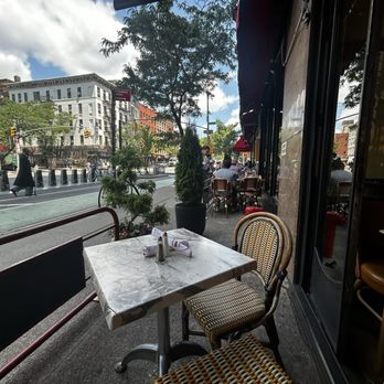 Nizza - Outside table - Italian Near Me - New York, New York