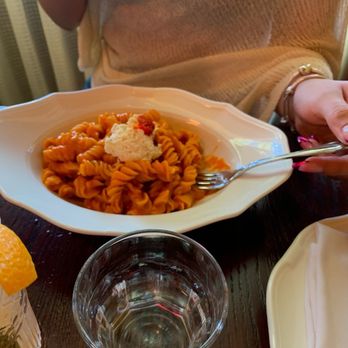 Donna's - Italian Near Me - Los Angeles, California