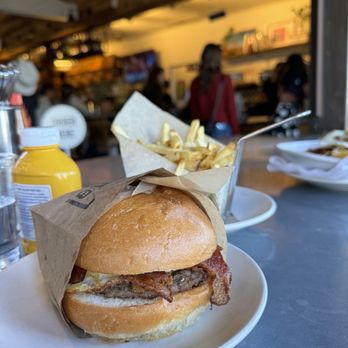 Fàme Caffe - Breakfast Burger - Coffee & Tea Near Me - Phoenix, Arizona Fàme Caffe - Breakfast Burger - Coffee & Tea Near Me - Phoenix, Arizona
