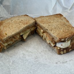 Peanut Butter Toast with Sliced Bananas Peanut Butter Toast with Sliced Bananas