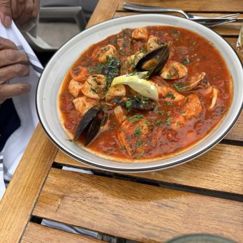 Sanderlings - Cioppino - Seafood Near Me - Aptos, California