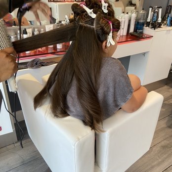 Blo Blow Dry Bar - My daughter has lots of very thick, hard to manage curly hair, Jameelah didn't bat an eyelash and got right to it! - Blow Dry/Out Services Near Me - Franklin Lakes, New Jersey Blo Blow Dry Bar - My daughter has lots of very thick, hard to manage curly hair, Jameelah didn't bat an eyelash and got right to it! - Blow Dry/Out Services Near Me - Franklin Lakes, New Jersey