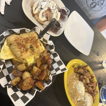 Flip’N Jacks - Breakfast & Brunch Near Me - Des Moines, Iowa Flip’N Jacks - Breakfast & Brunch Near Me - Des Moines, Iowa